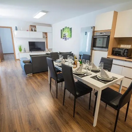 Abraapartman Appartement *